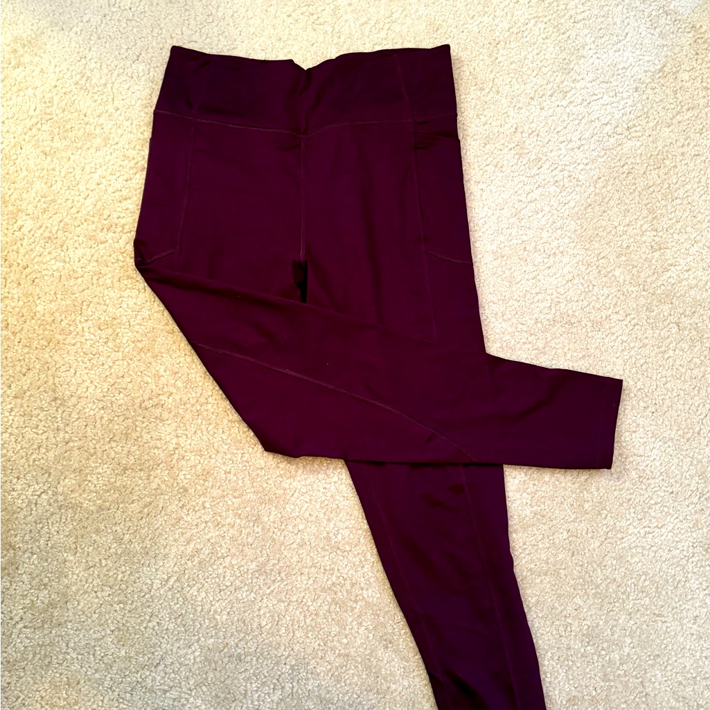 Victoria’s Secret Incredible Essential Legging